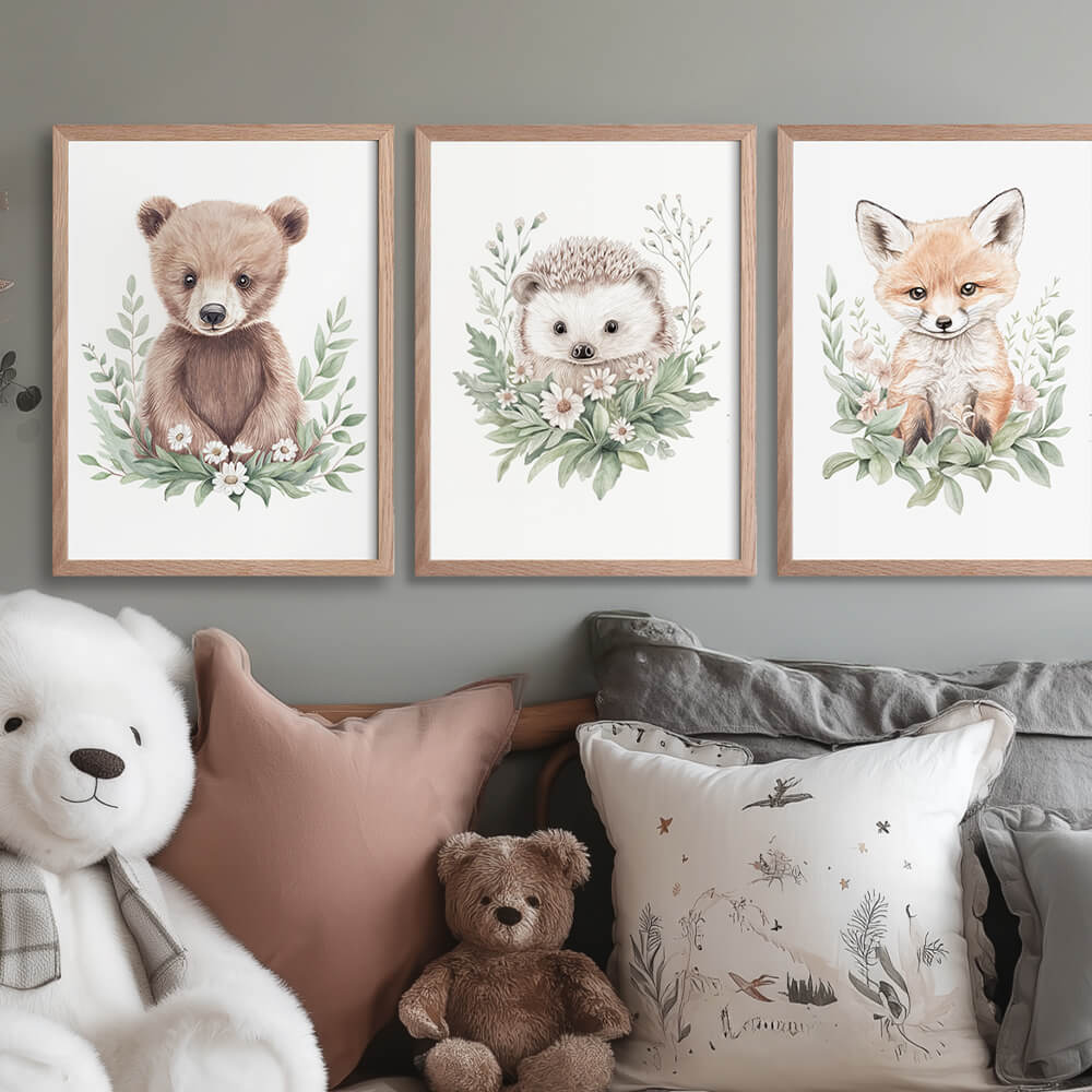 Stillhetsstunden med 3 handmålade posters i barnrumsmiljö